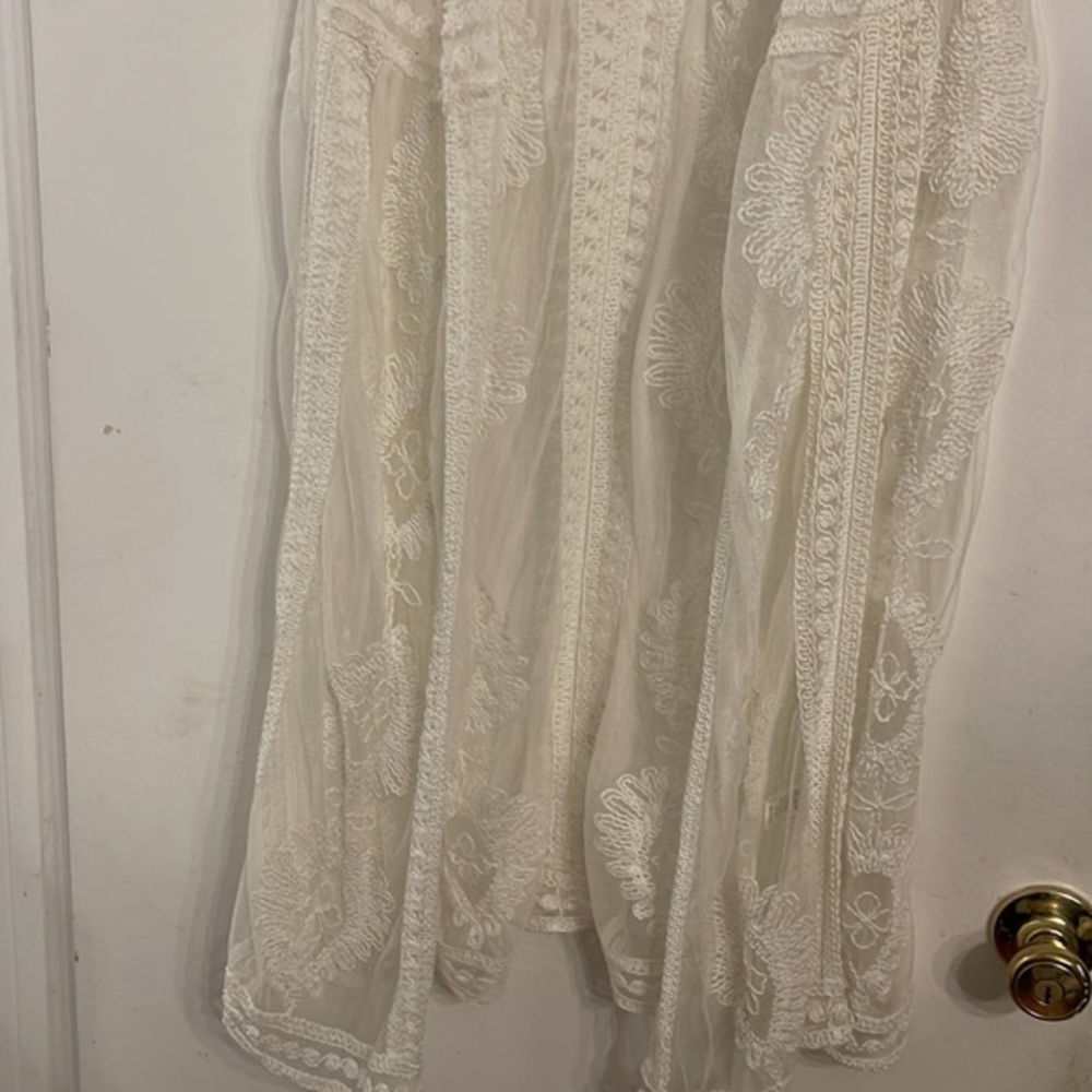 Stunning tunic - Picture 3 of 4